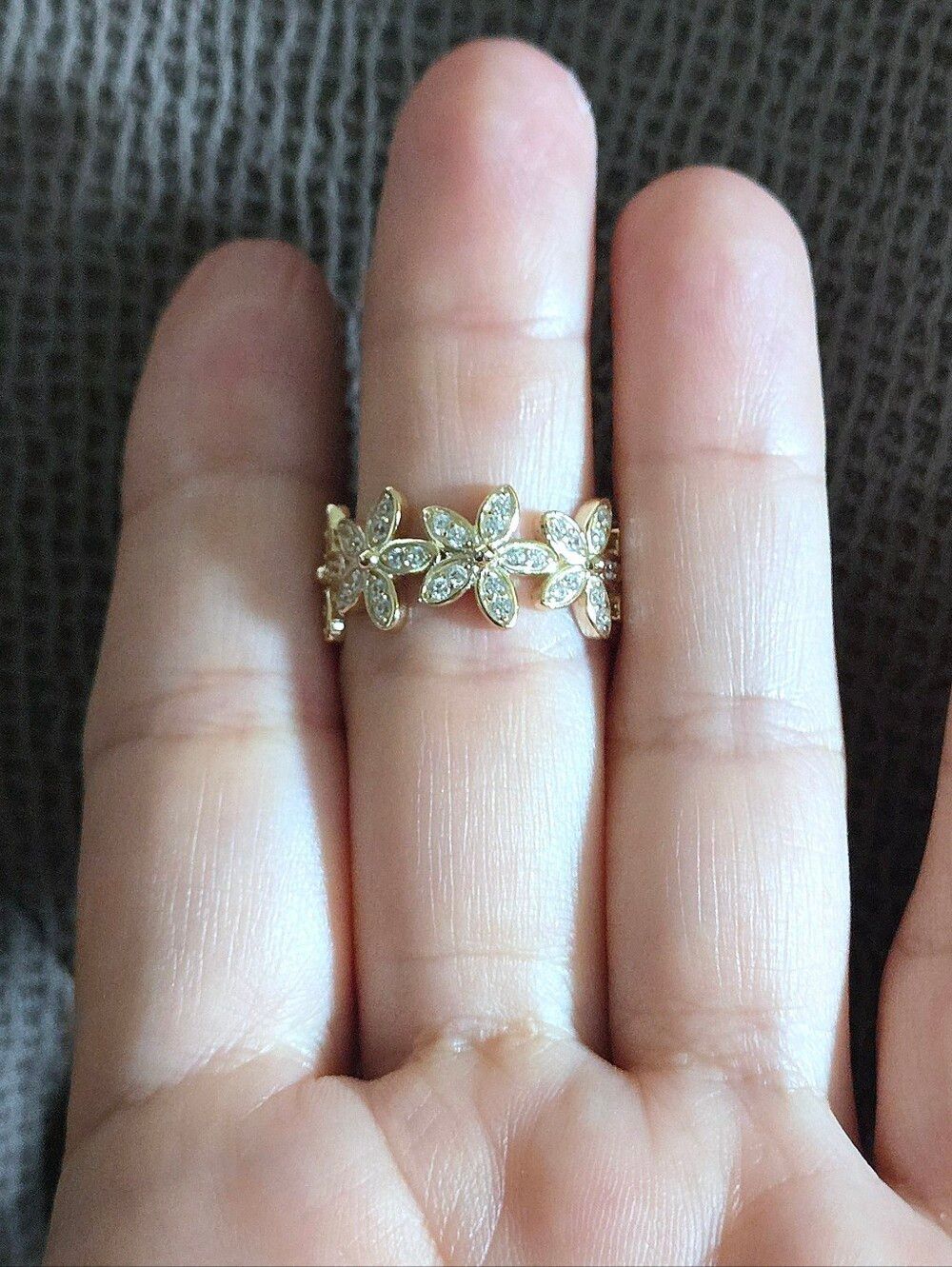 ✨️HP 2X✨️ Ava Ro🚣 Connecting Gold💛 Flowers🌼 Ring💍 - Picture 15 of 16